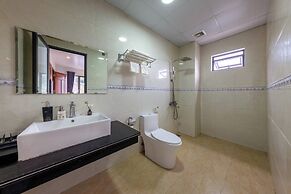 Cat Ba Xanh Spring Garden Hotel
