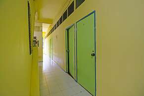 Hotel O Penginapan LorraNearPasar Oleh Oleh