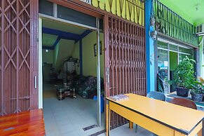 Hotel O Penginapan LorraNearPasar Oleh Oleh