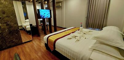 Royal Crown Hotel