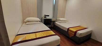 Royal Crown Hotel