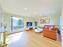 Ringwood 2BR Home