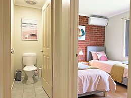 Ringwood 2BR Home