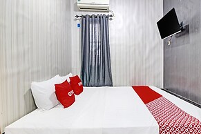OYO 92256 Sentosa Residence