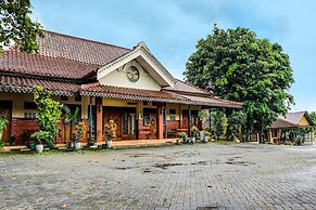 Hotel O Griyo Werdiningsih