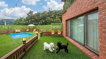Taean Withdog Aegyeonspa Poolvilla