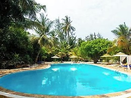 Hakuna Majiwe Beach Lodge