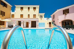 Idyllic Residence Cala Viola Studio Sleeps Num1375