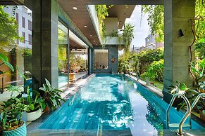 Luxury Duplex Penthouse With Pool Foosball