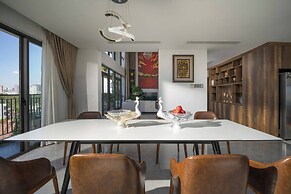 Luxury Duplex Penthouse With Pool Foosball