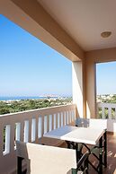 Villa Cook with pool and sea views