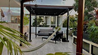 Room in Apartment - Spacious Great Located Amazing Terrace