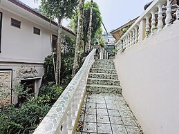 Hotel O Tjokro 3