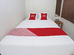 Hotel O Tjokro 3