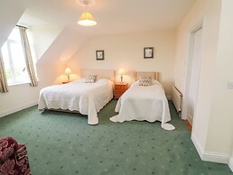 Cedar Lodge