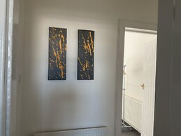 Immaculate 1-bed Apartment in Largs
