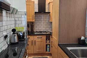 Apartment - Largs - Sleeps 4 - Pet Friendly