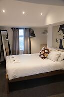 Bright Apartment