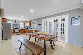 Remodeled 6BR - Privatepool Gameroom Close2beach