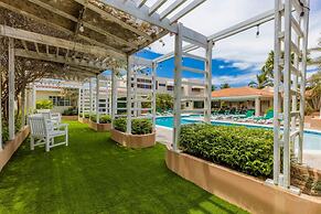 Deluxe Mansion Steps to Beach Pool Sea Views