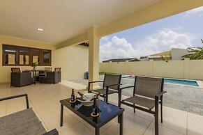 Remodeled 3BR w Private Pool Close to Palmbeach