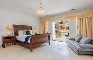 NEW Premium Luxury 2BR 3BA Pool House