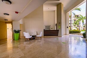 2BR Duplex Palmaruba Condos w Great Location