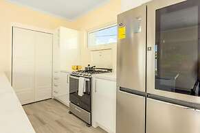 NEW 3BR 3BA Villa w Modern Decor and Private Pool