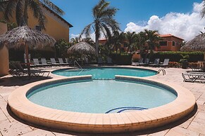 Gold Coast - 2br3ba Gated Community w Pools Gym