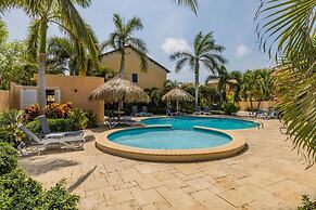 Gold Coast - 2br3ba Gated Community w Pools Gym