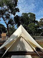 Touching camping