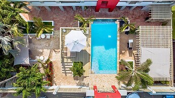 Quiet Cozy Central Close to the Beach Pool