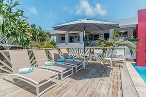 Quiet Cozy Central Close to the Beach Pool