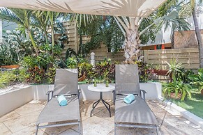 Amazing 2BR 1BA w Pool Close to the Beach BBQ