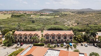 2BR 3BA GYM Pools 24 7 Security Restaurant