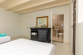 Sleeps 16 Palm Beach - 6BR Villa w Private Pool