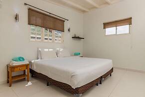 Sleeps 16 Palm Beach - 6BR Villa w Private Pool