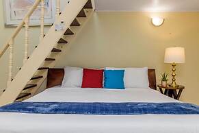 Sleeps 16 Palm Beach - 6BR Villa w Private Pool