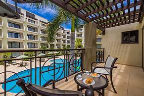 Unique 2BR Penthouse w Privaterooftop Palmbeach
