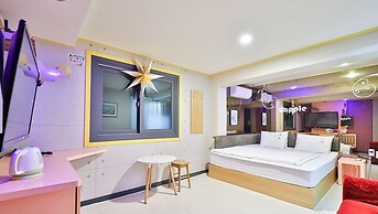 The Apple Hotel