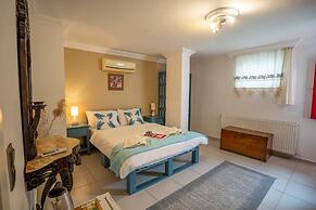 Cunda Ada Kızı Otel