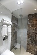Lakhey Hotel