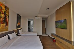 Lakhey Hotel