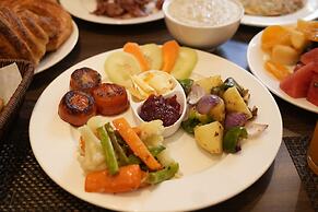 Lakhey Hotel