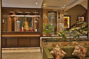 Lakhey Hotel