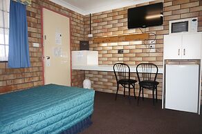Miles Outback Motel