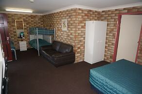 Miles Outback Motel