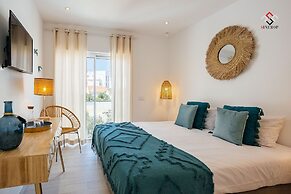 Coral Botique Suites