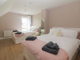 19A Lighthouse Village