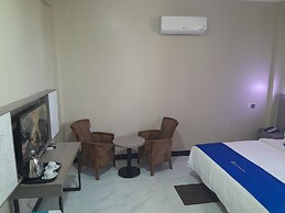 VEGAS LUXURY HOTEL